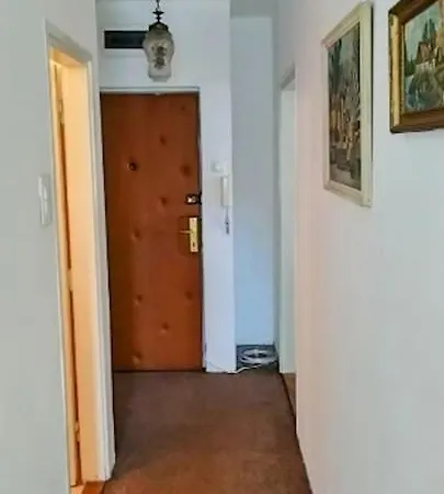 Apartment Lovely Near Ns Fair Novi Sad