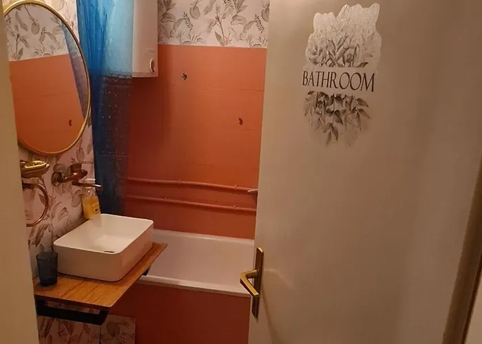 Apartament Lovely Near Ns Fair